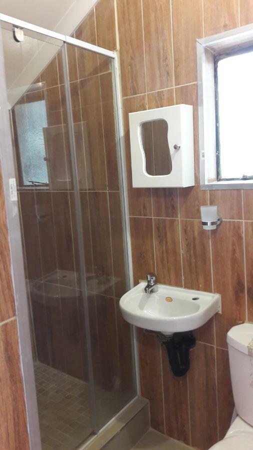 Beverly Corner Lodge Matatiele Экстерьер фото