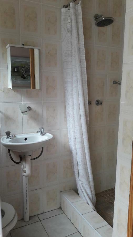 Beverly Corner Lodge Matatiele Экстерьер фото